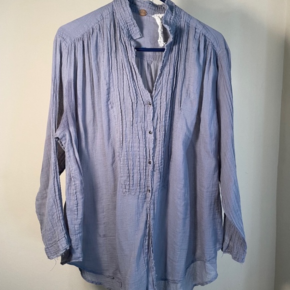 Free People Tops - FP One Free People Cotton Gauze Top Size MEDIUM Blue